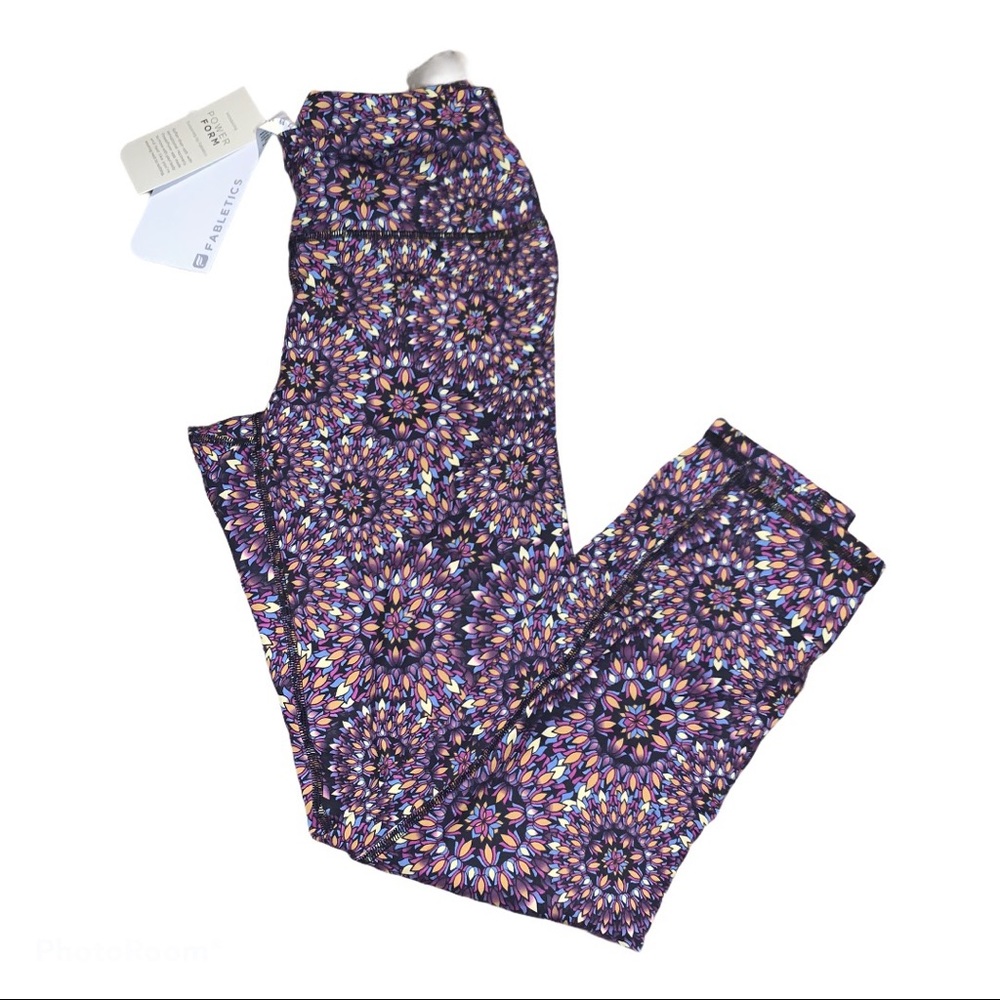 Fabletics NWT Purple Kaleidoscope XS Leggings